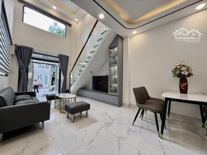 nhà chính chủ hẻm xehoi quận 8 nhỉnh 6 tỷ