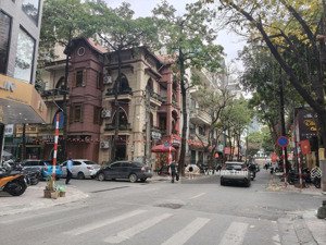 ở sướng, phân lô phố đỗ quang, vỉa hè kinh doanh, ô tô 2 chiều 92m2 6t, thang máy, full nội thất