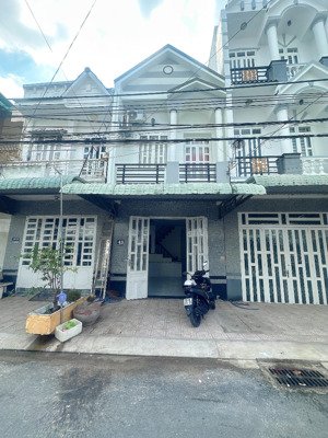 cho thuê nhà trệt lầu mới - mặt tiền kinh doanh -cách chợ an khanh 200m -nội thất 2 máy lạnh