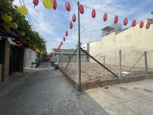 đất thổ cư hẻm xe hơi trục phạm văn đồng - 4.5x15m gần giga mall - nhà hàng bên sông.