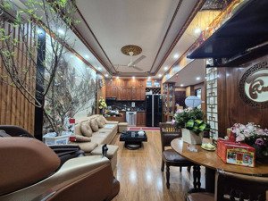 bán căn hộ chung cư ngõ 183 hoàng văn thái , nhà đẹp ở ngay , ban công hướng mát , tầng trung đẹp