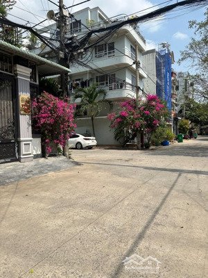 bán nhanh lô đất hiếm 2 mặt tiền khu kim sơn ngay lotte q.7 phù hợp xây chdv chỉ 93tr/m .