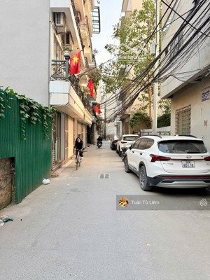 cccmn cầu diễn 12 tỷ 55m 13pkk ô tô đỗ cổng 2 thoáng mới tinh,sổ net đẹp