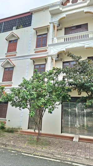 bán nhà hoàng quốc việt 150m2, giá: 31 tỷ. cầu giấy