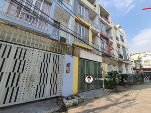 nhà đẹp 4 tầng 4.5x12.6m cách nguyễn thị định 80m, ô tô đậu trong nhà chỉ 9.x tỷ