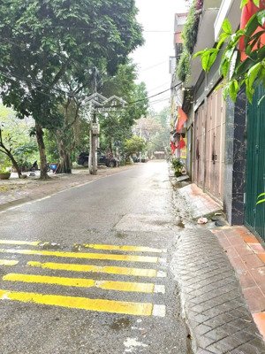 bán chdv cạnh hv tài chính ngõ thông oto qua nhà, 92m, 6 tầng, 21 phòng, dòng tiền 90t/ th, nhà mới