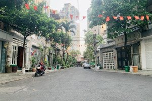 nhà hxh- 4 tầng- dt 56m2- ngang 4- khu cán bộ hải quân cấp cao- nguyễn hữu cảnh- sát landmark 81