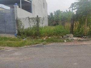 sót lô đất hiếm phú hoà, 92m2 2.65tỷ. đường nhựa 4m thông. kdc hiện hữu. vị trí trung tâm .