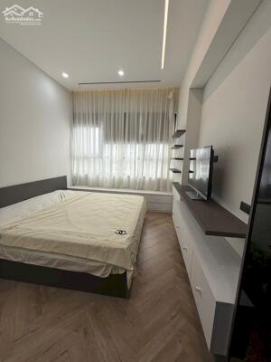 Rẻ nhất lúc này Giá nào cũng bán khách trả giá phù hợp là bán Toà nhà BrG số 25 lê văn lương 3pn