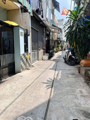 nhỉnh 5 tỷ, hxh trần xuân soạn 57m2- 3 tầng - 4 pn