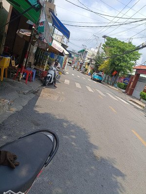 bán nhà hai mặt hẻm đường đông bắc