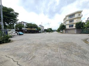 đất gần vincom dĩ an, phường dĩ an, tp dĩ an.