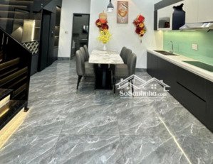 cùng tầm tiền chọn nhà ở xa rộng rãi hơn hay chọn ở bạch mai trung tâm tiết kiệm 1-2 tiếng mỗi ngày