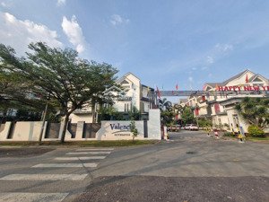 nhà 3 tầng khu liền kề valencia phú hữu, quận 9,dt 75m2