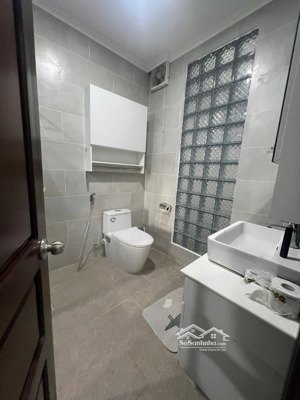 hạ giá bán nhà 3 tầng mt lê hồng phong trung tâm tp. nha trang giá rẻ