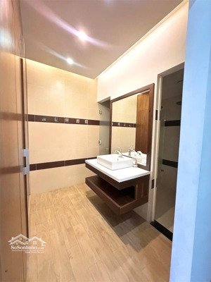 bàu cát 7 trệt 3 lầu 5pn 4wc phù hợp ở gia đình kết hợp văn phòng cty hoặc spa, kinh doanh online