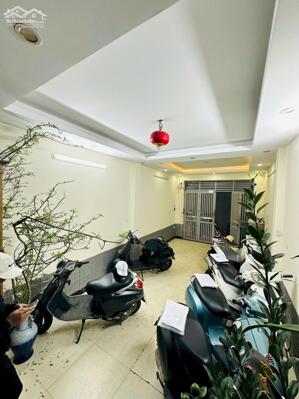 Bán nhà Mỹ Đình 45m2 6 tầng 9 phòng KK đang cho thuê 35 triệu