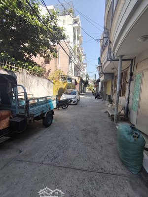 hạ chào 400tr bán gấp nhà ngay tân hương - tân phú 3 phòng ngủ hẻm 6m ô tô ra vào chỉ 5.3 tỷ