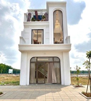 bán nhà mặt phố tại đt 741, giá 1,9 tỷ, diện tích 70m2-100m2, 3pn, 2wc, chính chủ, hot!