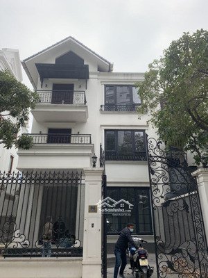 cho thuê biệt thự kđt mỹ đình - bùi xuân phái - ntl 195m2 4 tầng. mt 10m. giá 35tr