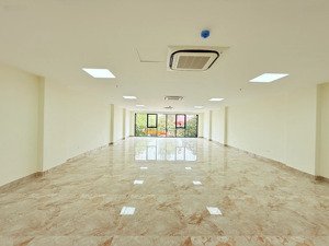 chính chủ cho thuê nhà 6 tầng 1 hầm có thang máy mặt phố dịch vọng, thành thái, khúc thừa dụ.