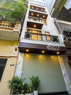 9.89 tỷ-34m2-6 tầng thang máy-ngõ thoáng-gần phố-trần khát chân-lò đúc