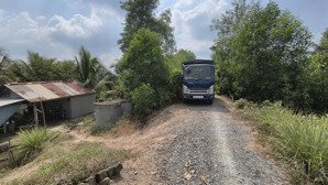 chính chủ cần bán 23497m2 đất hnk, đang trồng dừa, chanh, có dàn tưới full đất 7,2 tỷ 2,4ha