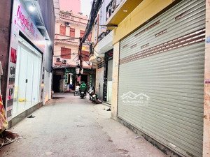 bán nhà cầu giấy - nguyễn khánh toàn dt 32m2* 4 tầng.* mt 4m . giá 8.9ty thương lượng