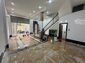 cho thuê nhà riêng phân lô nguyễn xiển, 55 m2 x.6 tầng, nhà sạch đẹp , đã sơn sửa vào sử dụng ngay