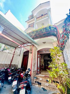 bán biệt thự 3 tầng mặt tiền đô đốc lộc, gần gò dầu, tân hương, tân quí