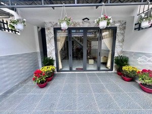 bán nhà tô ký, q12, 5x20m, 2 tầng - 4pn - tặng nội thất - kế bên quang trung - chỉ hơn 5 tỷ