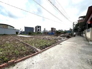 Nhô 1 tỷ sở hữu đất An Dương, ô tô đi lại thoải mái, vuông vắn, đẹp