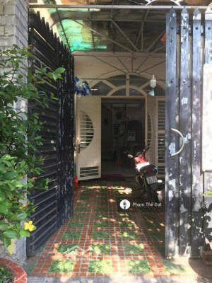 nhà nguyên căn đường số 5x26m - trệt+ 3 lầu nội thất cơ bản. giá 35 triệu/ tháng. lh đạt hỗ trợ.