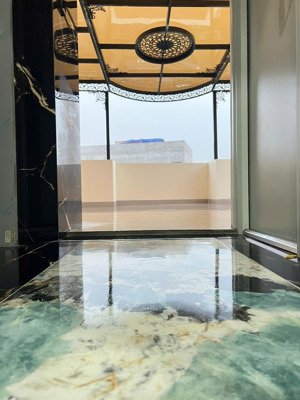 hiếm- bán tòa ccmn trần thái tông- 85m2x7 tầng-25 phòng- thang máy. giá 22 tỷ