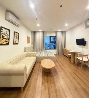 cho thuê ch studio. giá cực chất chỉ với 6,2 triệu/tháng. dt 28m2 tại vinhomes ocean park gia lâm