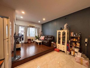 cho thuê cc 3pn, 100m2, 13 triệu ở idico tân phú, q.tân phú, hcm