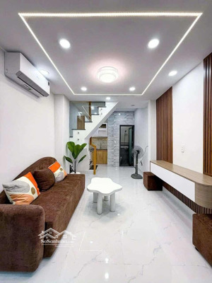 nhà 2 tầng ông ích khiêm, dtsd 40m2, sử dụng 3 tỷ (bớt lộc)