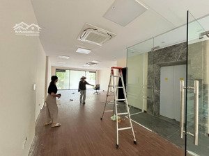 cho thuê văn phòng tại him lam vạn phúc, 90 m2/tầng, sàn thông, vị trí mặt đường