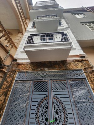 nhà vương thừa vũ, ngõ ô tô 5 tầng, giá thỏa thuận.