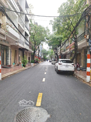 bán nhà hẻm nội bộ đẹp 12m bế văn đàn,p14, tân bình. ngang 4,2x18,5. chỉ 169tr/m2