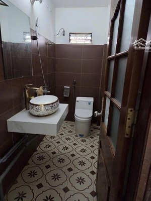 cho thuê nhà 5 tầng, cách mặt phố 15m phố đoàn thị điểm - cát linh - tôn đức thắng