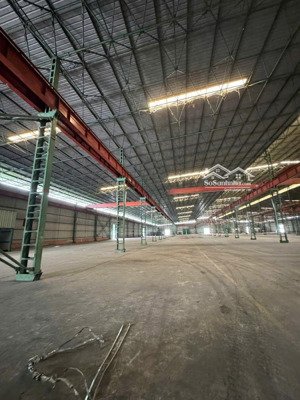 cho thuê 4 kho , bến lức , long an +diện tích : kho xưởng mỗi kho xưởng : 2.600m2