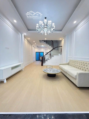 nhà đẹp dân xây cổ linh thạch bàn dt 72m2 x 4t x 4,1m mt giá 11,18 tỷ ô tô đỗ cửa, rẻ nhất khu vực