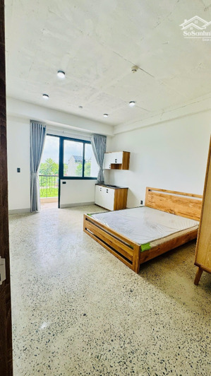 studio ban công full nội thất liên phường, the global city