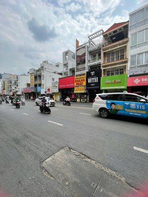 bán nhà mtkd phan đình phùng, phú nhuận - ngang 4.5m - 4 tầng kiên cố - giá bán 30 tỷ còn bớt