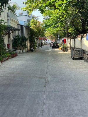 đất mặt tiền đường 4m khu at vĩnh hải dt 99m2 ngang 4,57m
