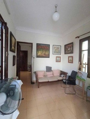 căn biệt thự tọa lạc tại phường điện biên quận ba đình, khu vực danh giá bậc nhất hà nội, nơi hội