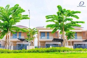 chỉ thanh toán 2,7 tỷ nhận ngay căn biệt thự đơn lập siêu đẹp ngay trung tâm thương mại 5,2 hecta