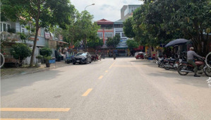 bán đất vip khu đấu giá 31ha trâu quỳ 210m² mặt tiền 9m vị trí vàng kinh doanh sầm uất gia lâm