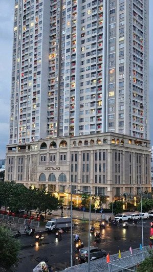 bán căn 3 phòng lucky palace quận 6 có sổ hồng view triệu đô chủ gấp bán lh 